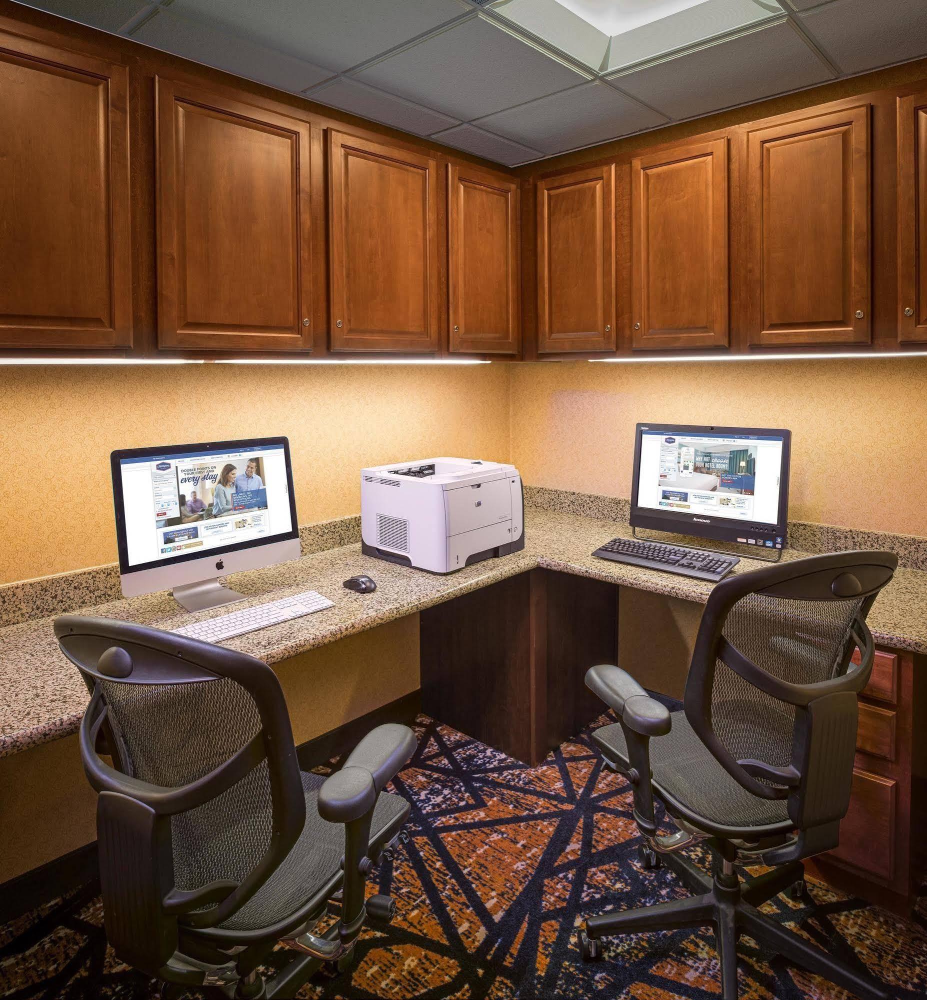 Hampton Inn & Suites Windsor-Sonoma Wine Country מראה חיצוני תמונה