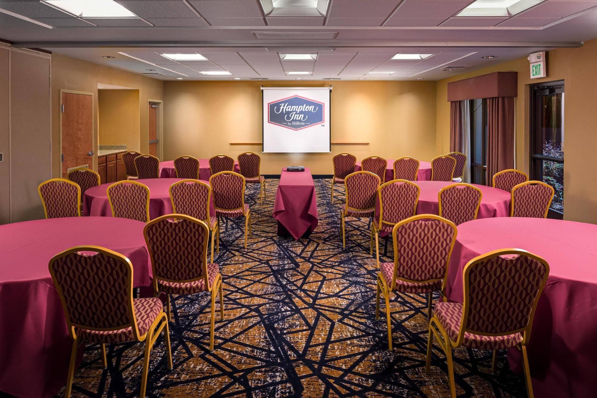 Hampton Inn & Suites Windsor-Sonoma Wine Country מראה חיצוני תמונה