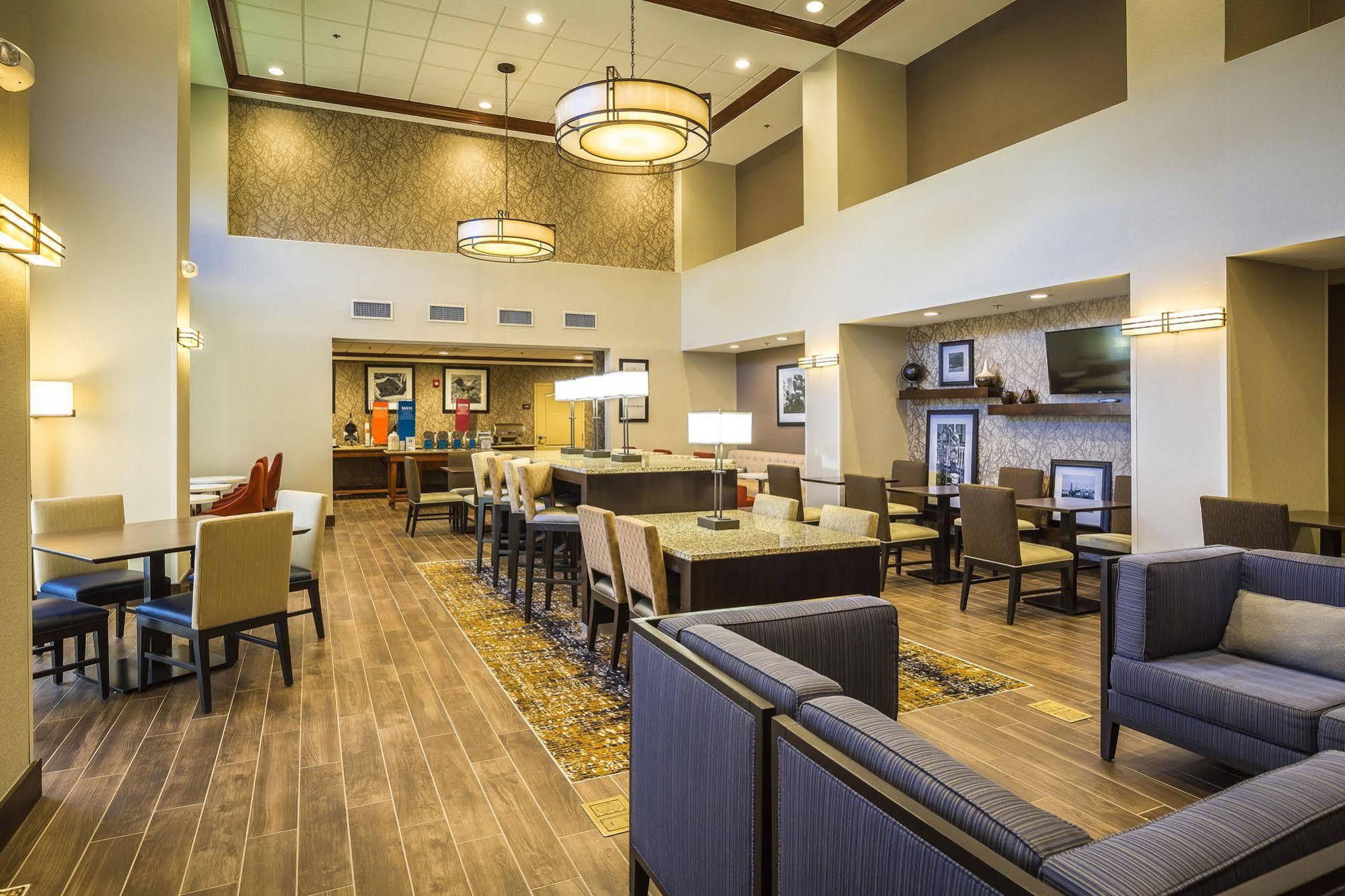 Hampton Inn & Suites Windsor-Sonoma Wine Country מראה חיצוני תמונה