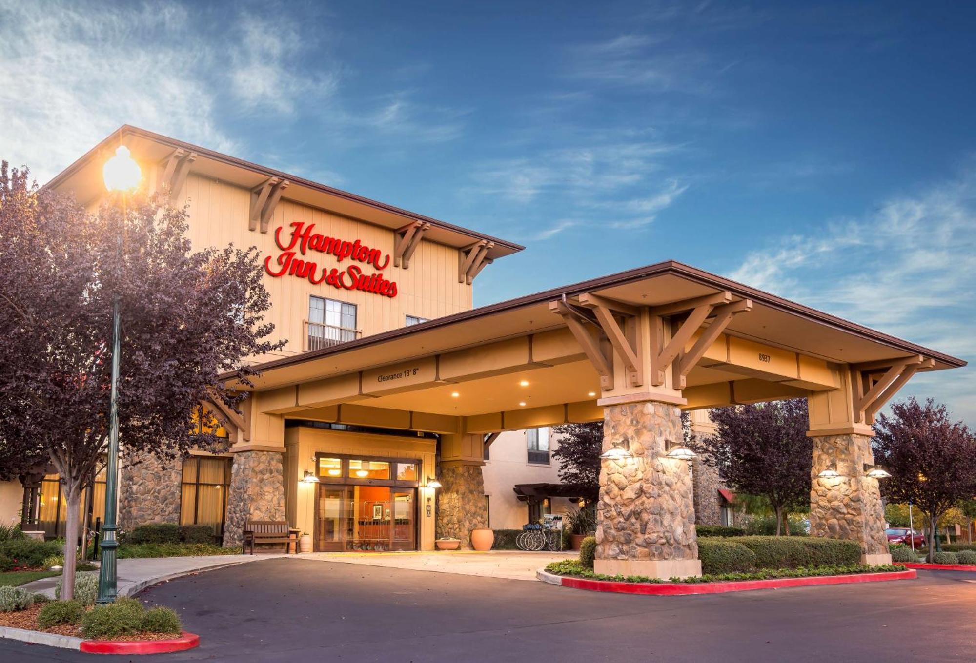Hampton Inn & Suites Windsor-Sonoma Wine Country מראה חיצוני תמונה