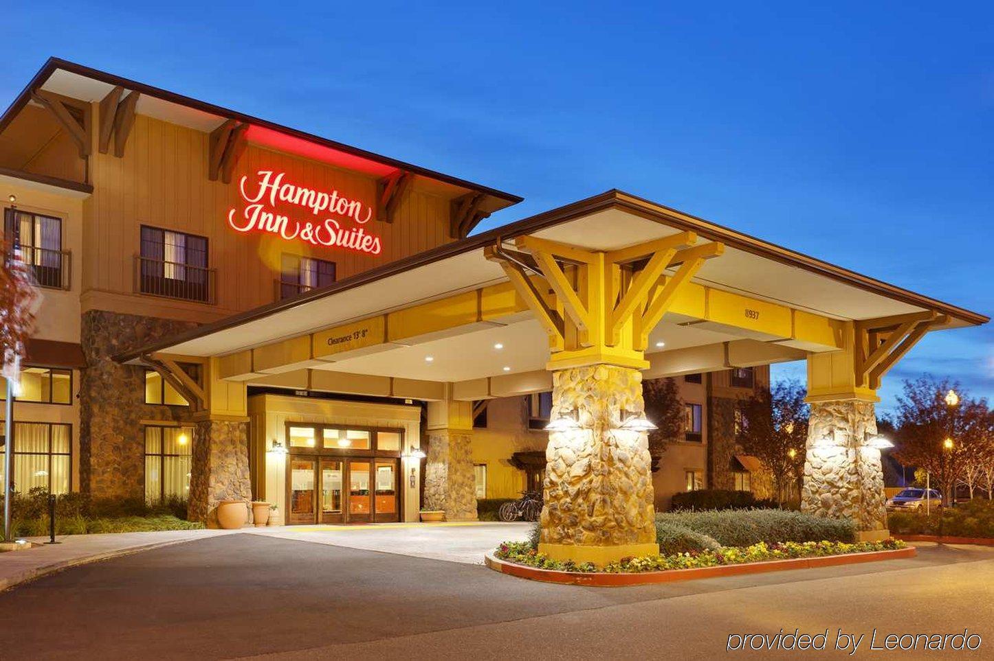 Hampton Inn & Suites Windsor-Sonoma Wine Country מראה חיצוני תמונה