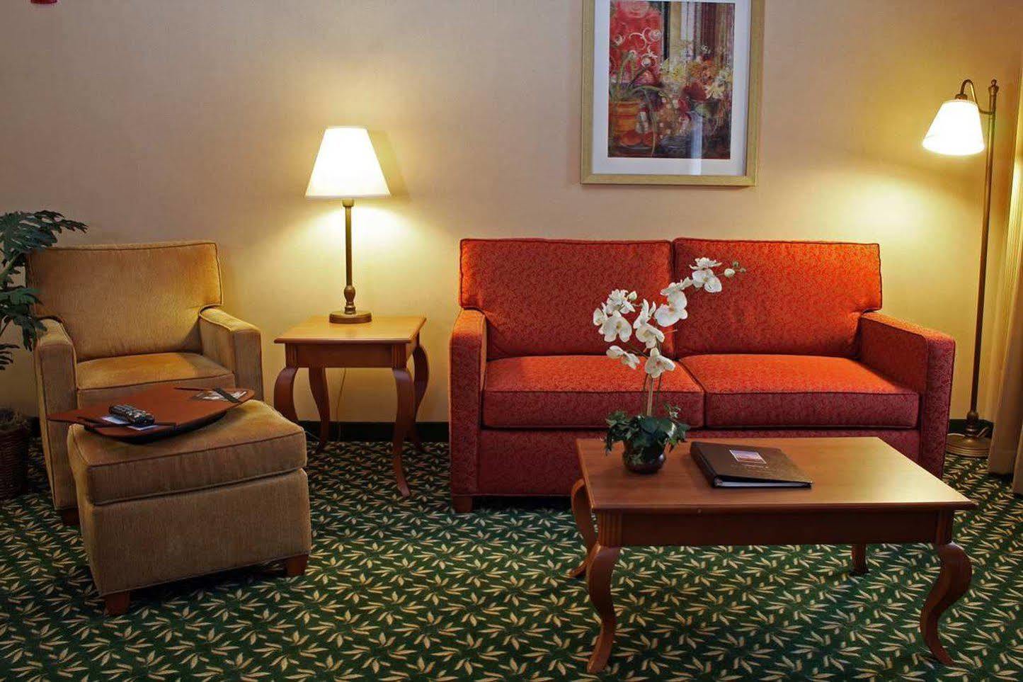 Hampton Inn & Suites Windsor-Sonoma Wine Country מראה חיצוני תמונה